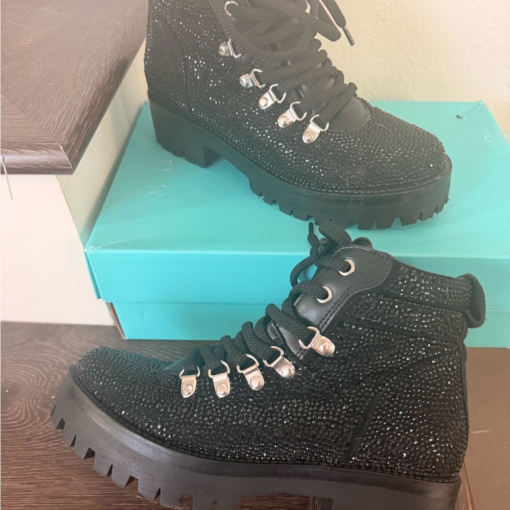 Steve Madden/ Combat Boots